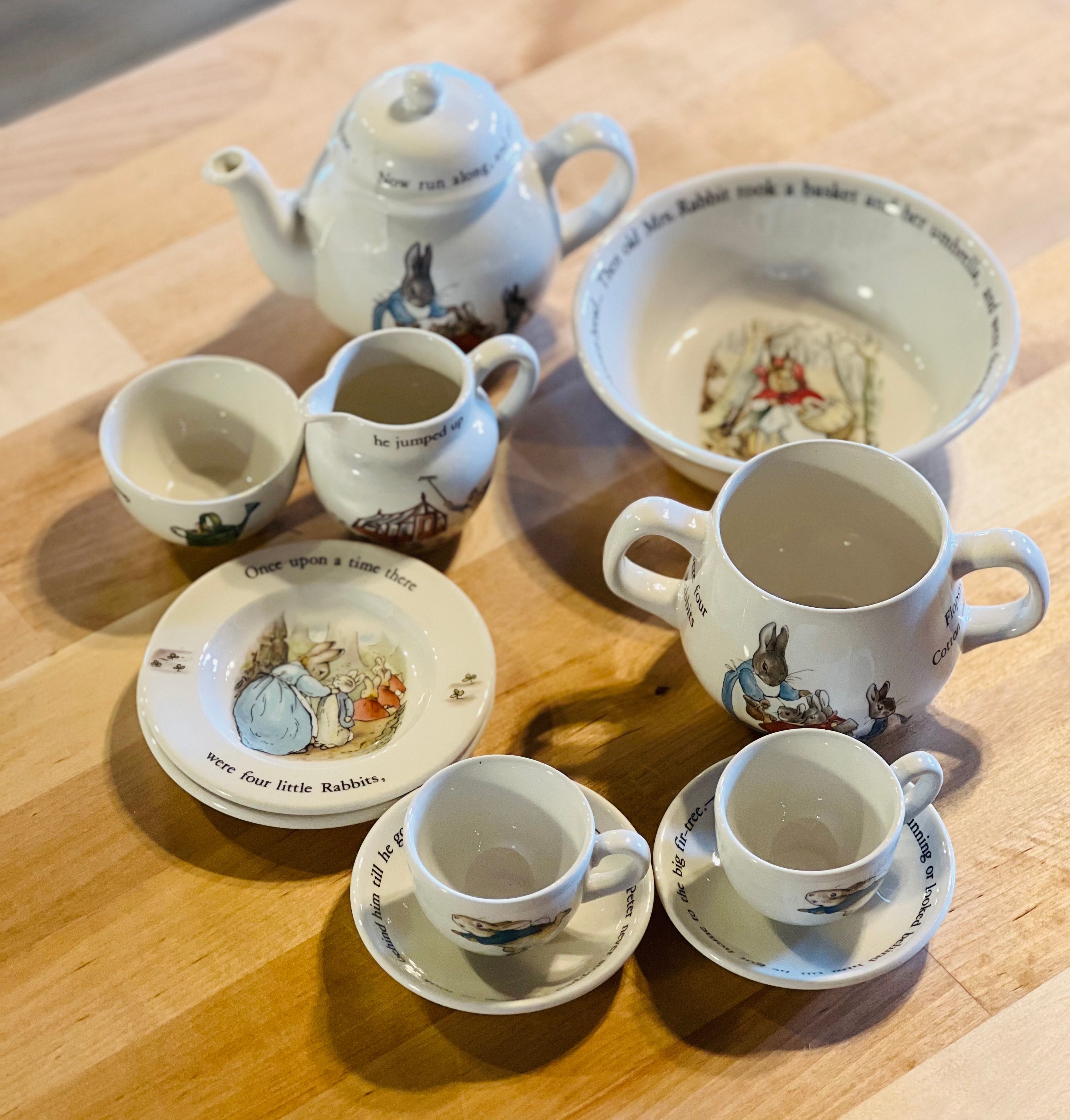 ウェッジウッド　ピーターラビット　ミニチュアティーセット ピーターラビット ミニチュアティーセット ウェッジウッド ピーター